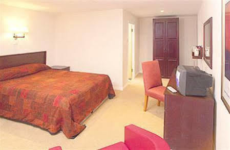 Hotel St Lawrence Luton  Zewnętrze zdjęcie
